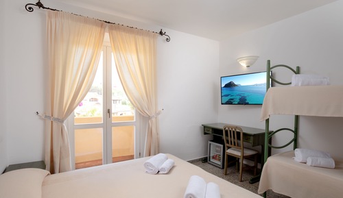 Habitación cuádruple estándar