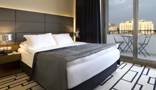 Premium Balcony Room