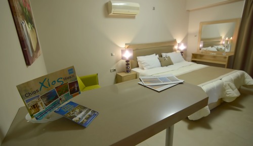 Suite estudio junior, 1 cama de matrimonio grande, vistas a la playa, frente a la playa