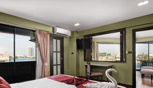 Suite, vistas al río, en esquina