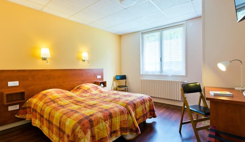 Habitación con 2 camas individuales, accesible para personas con discapacidad