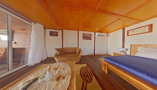 Casa en un árbol estándar, baño privado, vistas al mar (marie)