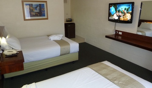 Habitación estándar con 1 cama doble o 2 individuales, no fumadores