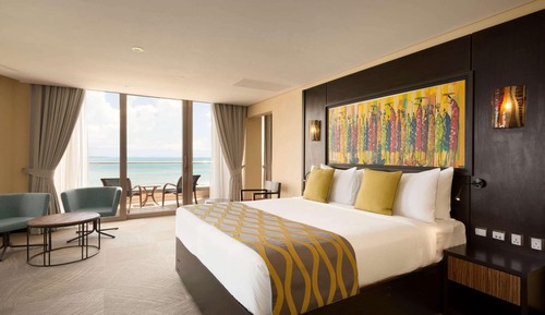 Ático, 1 cama de matrimonio grande, no fumadores, vistas al mar