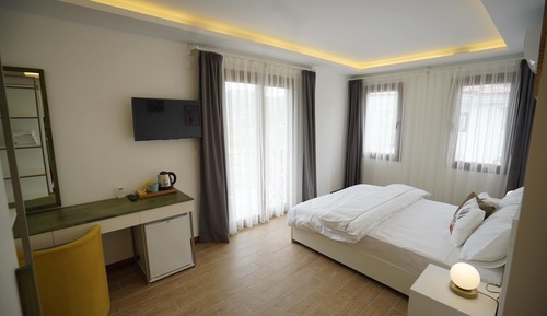 Habitación Deluxe doble, 1 cama doble, no fumadores, vistas a la montaña