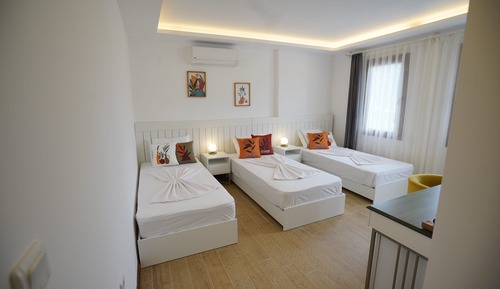 Habitación triple ejecutiva, 3 camas individuales, vistas a la montaña