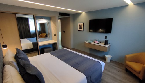 Top Suite King