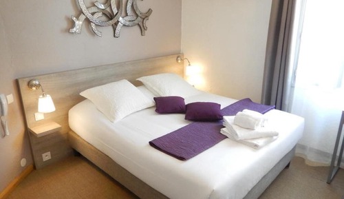 Habitación estándar con 1 cama doble o 2 individuales