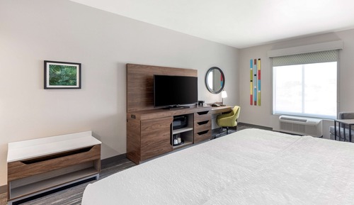 Habitación, 1 cama de matrimonio grande, frigorífico y microondas