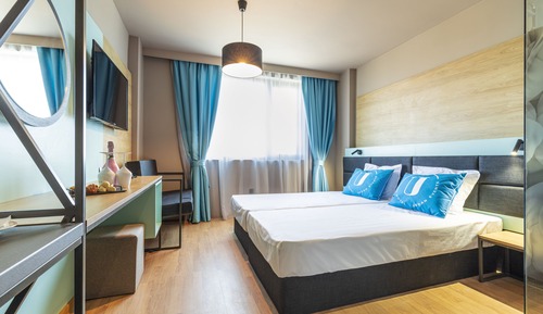 Habitación estándar con 1 cama doble o 2 individuales
