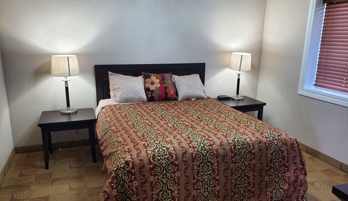 Deluxe One-Bedroom Suite