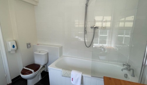 Suite estándar, baño privado, vistas al jardín (2)