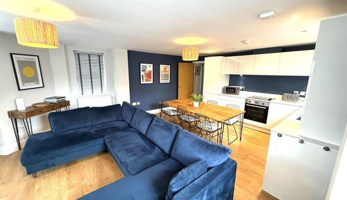 Apartamento de diseño, baño privado, vistas a la ciudad