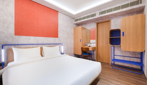 Suite, 1 cama de matrimonio, vistas a la ciudad