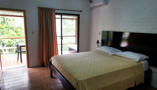 Suite estudio familiar, patio, vistas al jardín