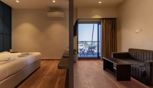 Habitación Deluxe con 1 cama doble o 2 individuales, 1 cama de matrimonio grande