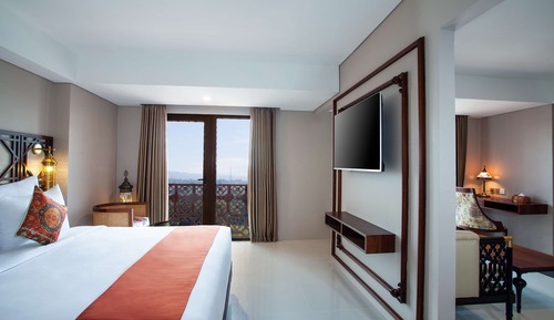 Suite ejecutiva, 1 cama doble, no fumadores, bañera (Living Room)