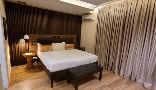 Habitación Confort con 1 cama doble o 2 individuales