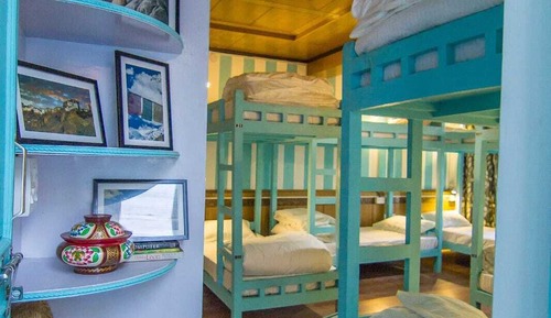Dormitorio compartido estándar, dormitorio mixto, vistas a la montaña