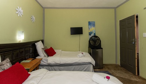 Habitación familiar, 1 habitación, vistas al jardín