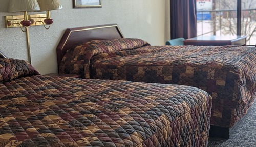 Habitación básica, 2 camas de matrimonio