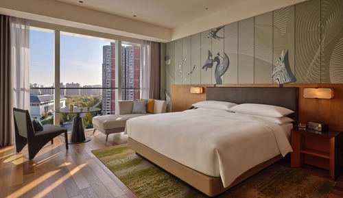 Habitación, 1 cama de matrimonio grande, vistas a la ciudad