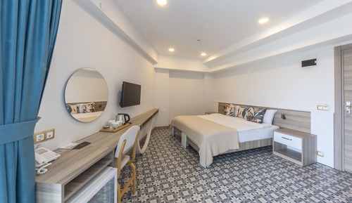 Habitación triple familiar, 1 cama de matrimonio
