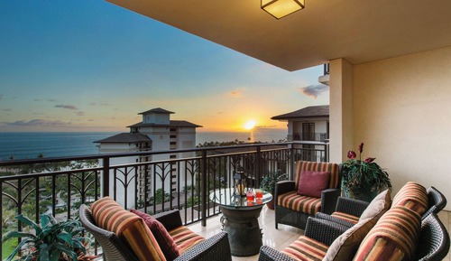 Apartamento, varias camas, balcón, vistas al mar (Hale Lanikai)