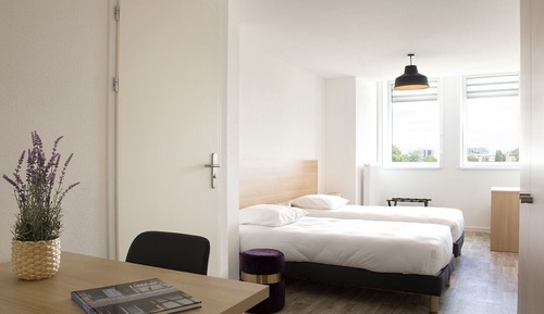 Habitación clásica con 2 camas individuales