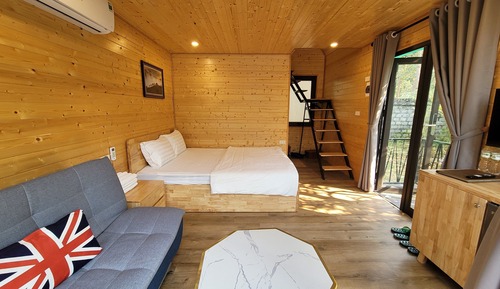 Bungalow (Penhouse)