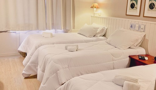 Habitación estándar con 1 cama doble o 2 individuales