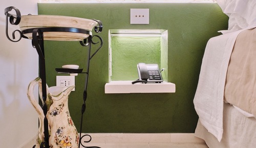 Habitación doble superior, 1 cama de matrimonio grande, en una planta alta