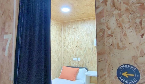 Dormitorio compartido estándar, dormitorio mixto, Aire acondicionado, vistas a la ciudad