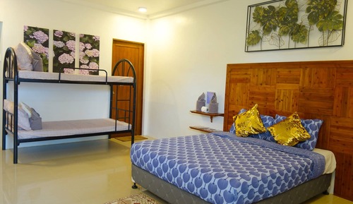 Deluxe Quadruple Room