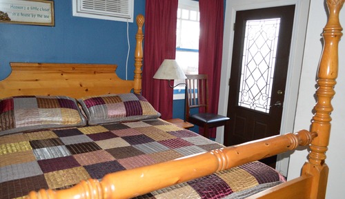 Captain's Quarters #3
