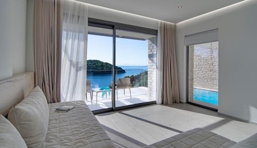 Suite estudio junior, piscina privada, vistas al mar