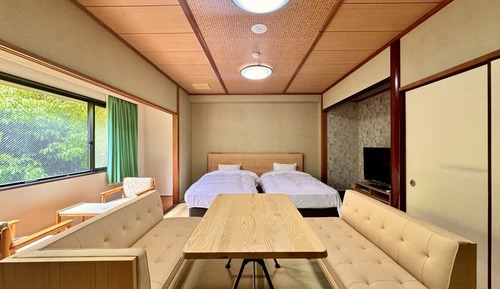 Habitación familiar con 2 camas individuales, 2 camas individuales (Japanese-Western style Room C)