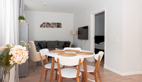 Apartamento Confort, vistas al patio, en la zona del patio (Lgh 1004)