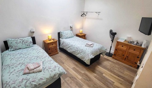 Habitación Confort con 2 camas individuales, 2 habitaciones, no fumadores, baño privado
