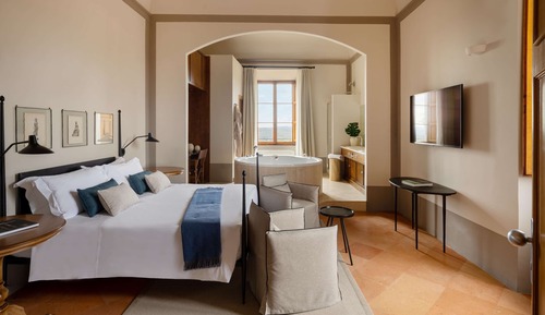 Aurelia Suite