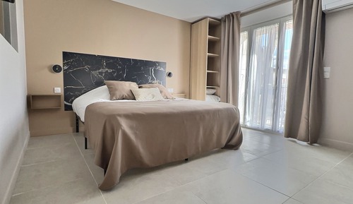 Apartamento familiar, baño privado, vistas al jardín (Collioure Cinéma)