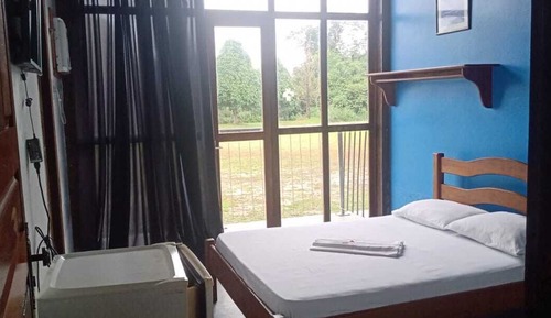 Habitación básica con 1 cama doble o 2 individuales