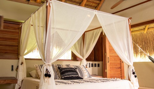 Suite panorámica, 1 cama de matrimonio grande, balcón, vistas a la montaña