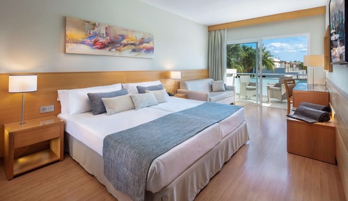 Suite (2 adults and 2 children)