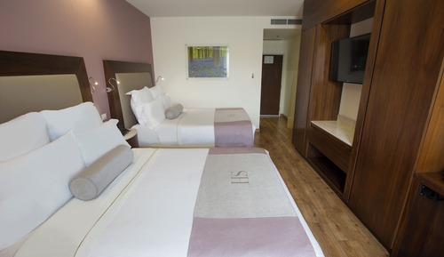 Habitación estándar doble, 2 camas de matrimonio