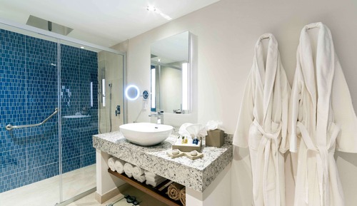 Suite, 1 cama de matrimonio grande, vistas al mar (Deluxe One Bedroom Suite)