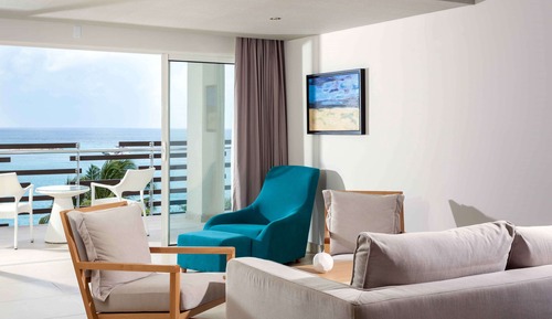 Suite, 1 cama de matrimonio grande, vistas al mar (Deluxe Junior Suite)