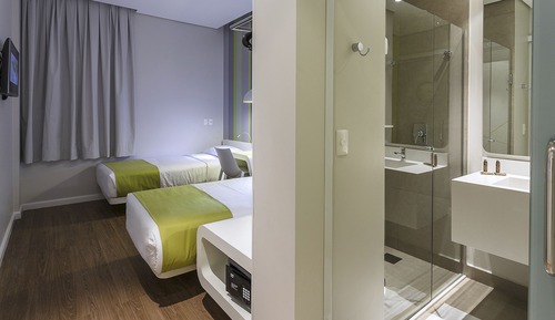 Quarto com Cama Queen Size