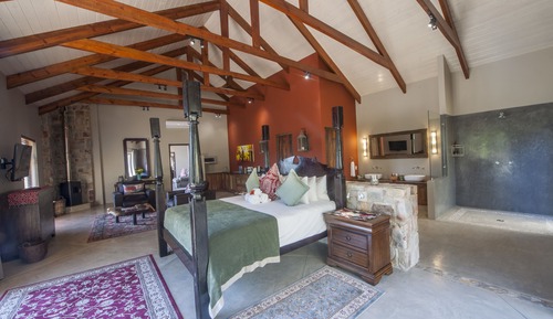 Honeymoone Suite with Plunge Pool