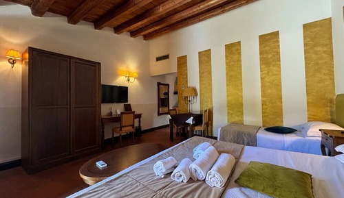 Habitación triple Confort, 1 habitación